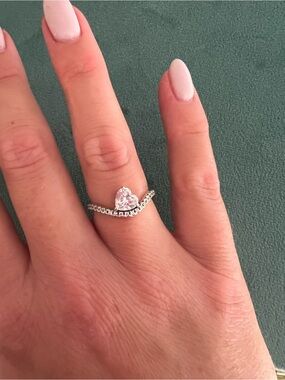 Pandora Wavy Pavé Heart Ring